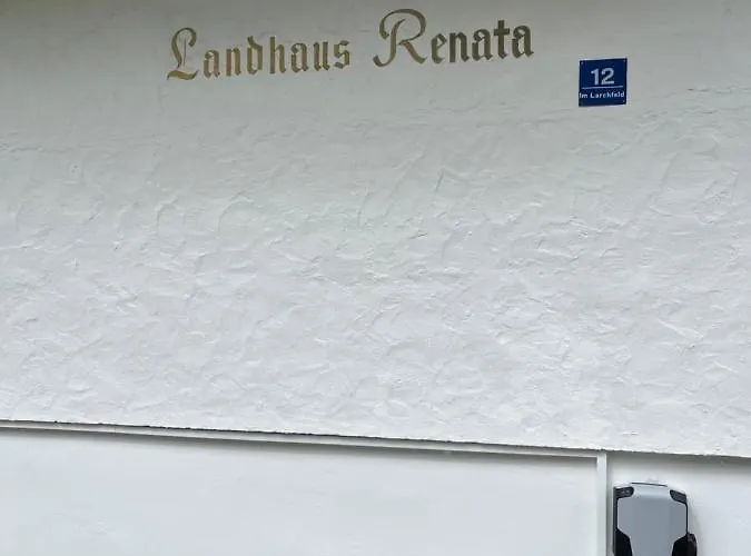 Renata *